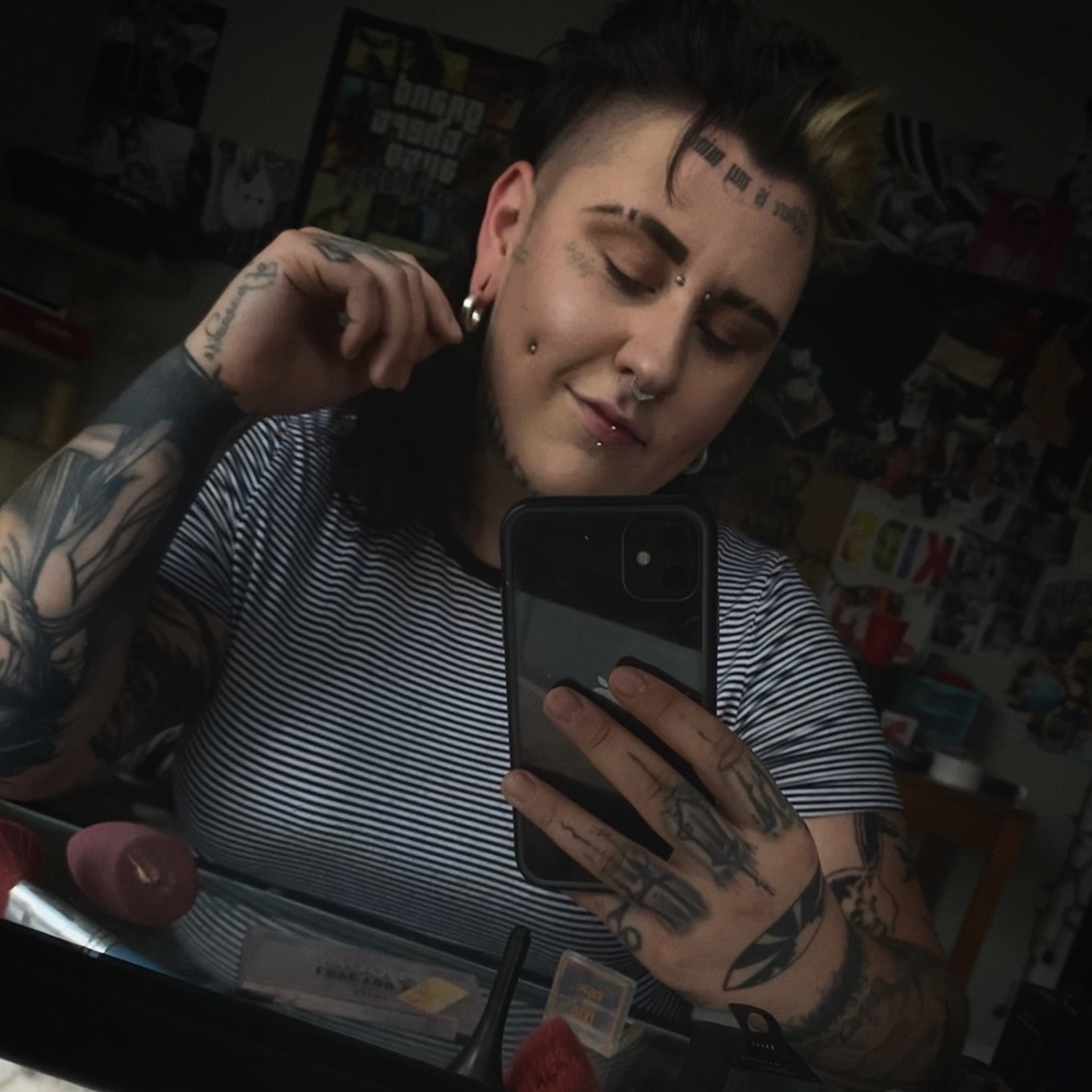 Meet your Posher, Lillian